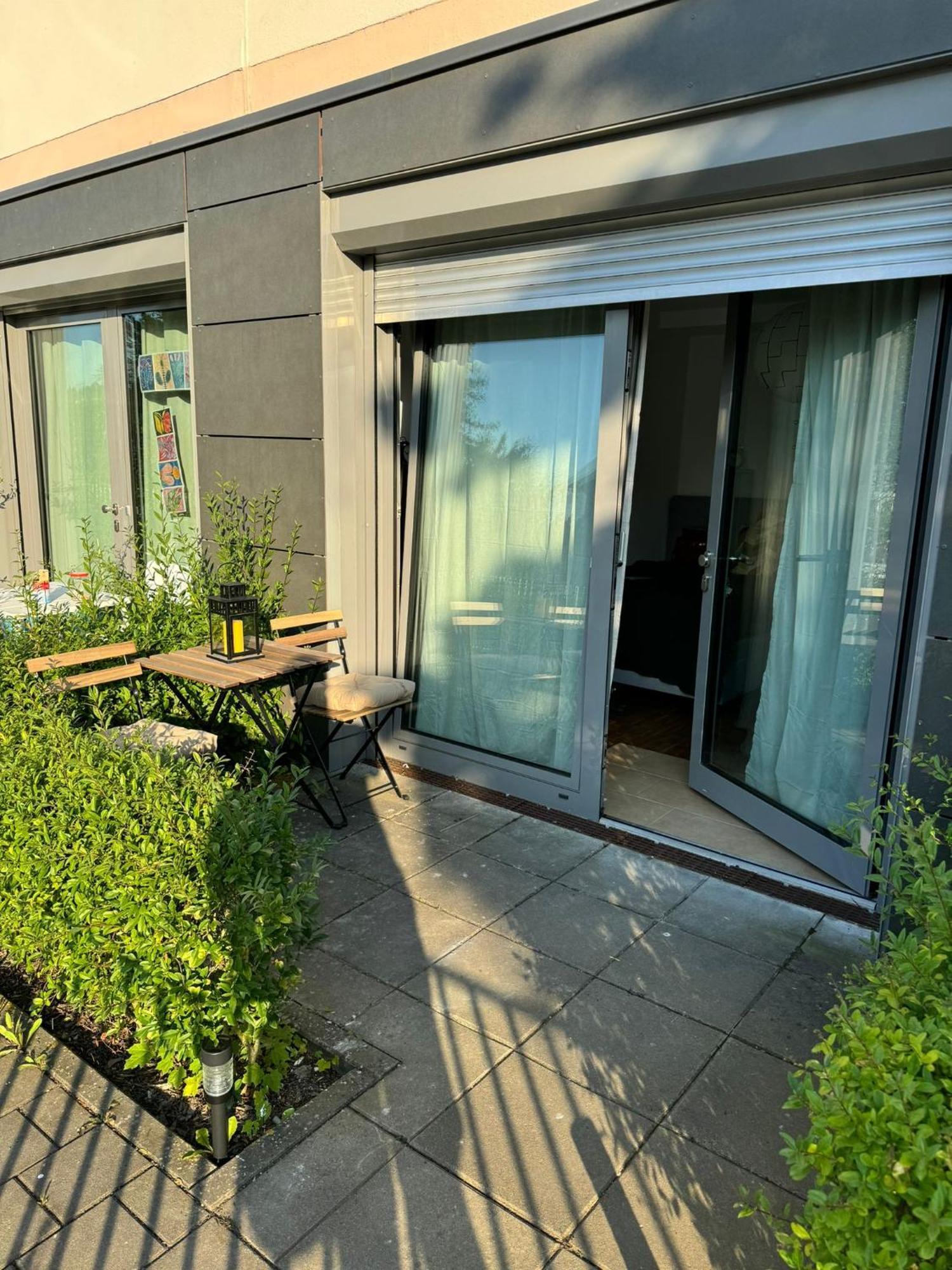 Moderne Ferienwohnung Mit Terrasse Wurzburg Exterior photo
